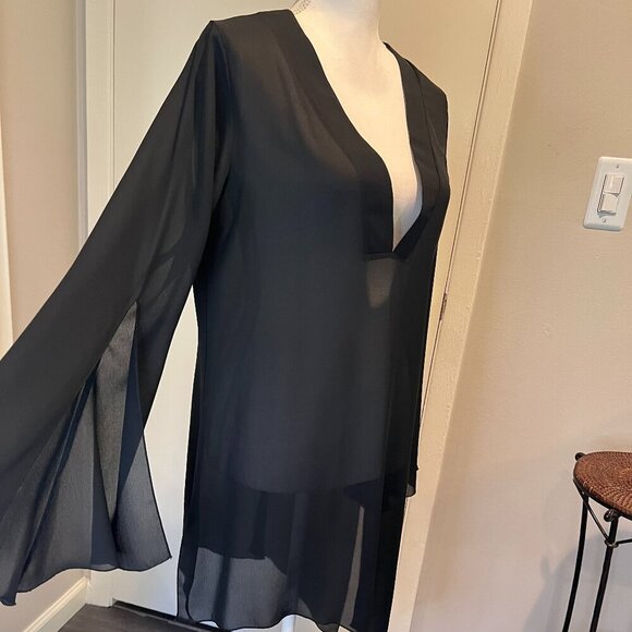La Palapa Black Sheer Asymmetrical Tunic Swim Cover up, Size Medium - Picture 4 of 16